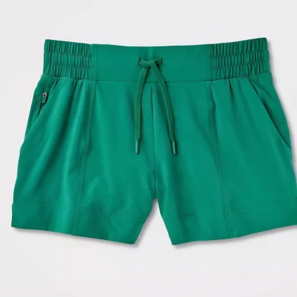 All In Motion Woven Mid Rise Shorts 4" - Picture 1 of 5